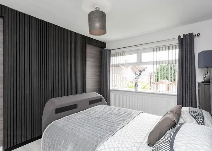 Modern Home 10 Mins To Belfast City